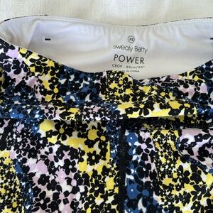 Sweaty Betty womens XS power leggings crop 
Like new condition athletic pants